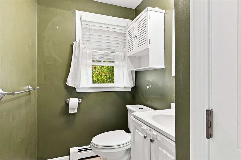 20 Chestnut St #B, East Bridgewater, MA, 20 Chestnut St #B, East Bridgewater, MA Photo #12