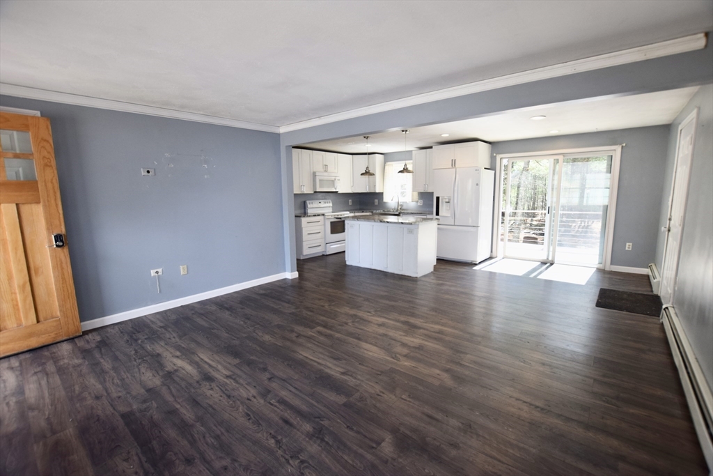 21 Myles Standish Dr