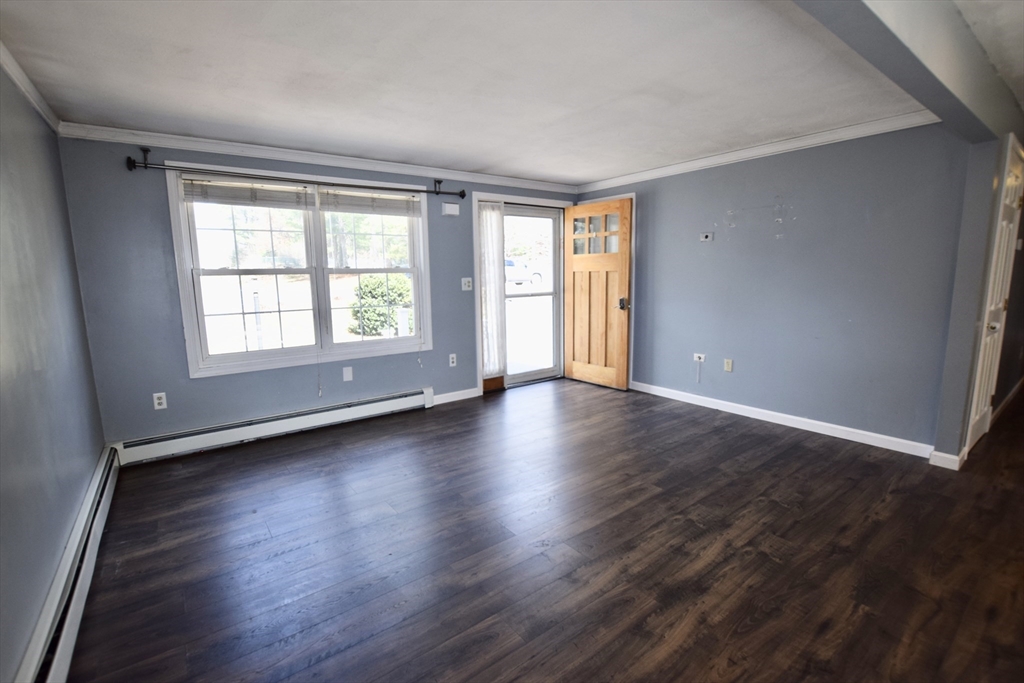 21 Myles Standish Dr