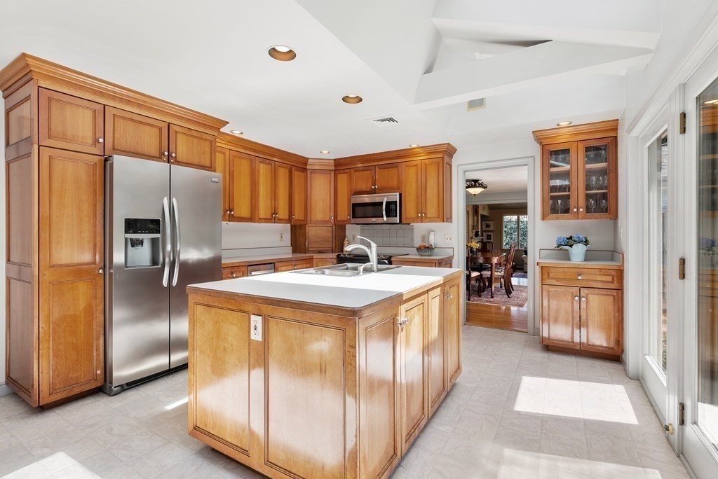25 Forest Ridge Road