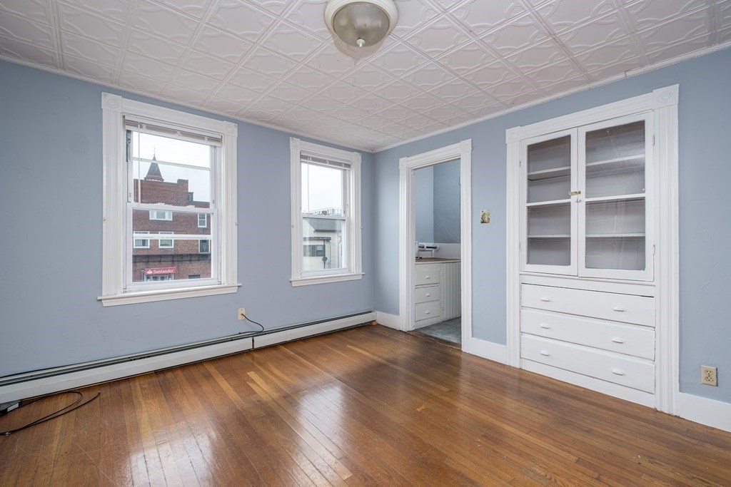 Click for 20 Cottage Street #3L, Everett, MA slideshow