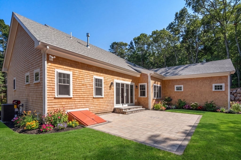 24 Country Farm Road