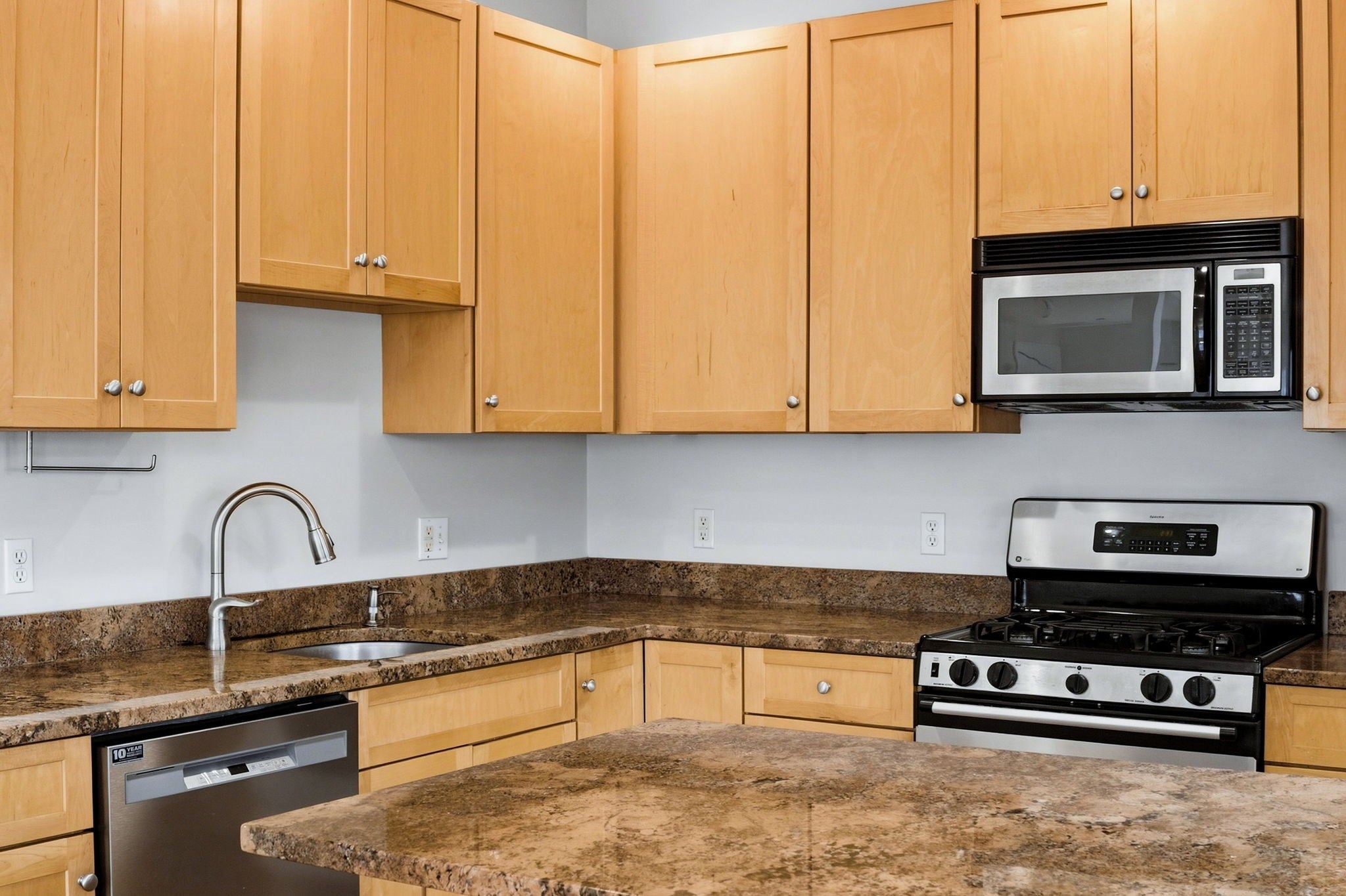 85-87 Francis St #3, Brookline, MA, 85-87 Francis St #3, Brookline, MA Photo #16