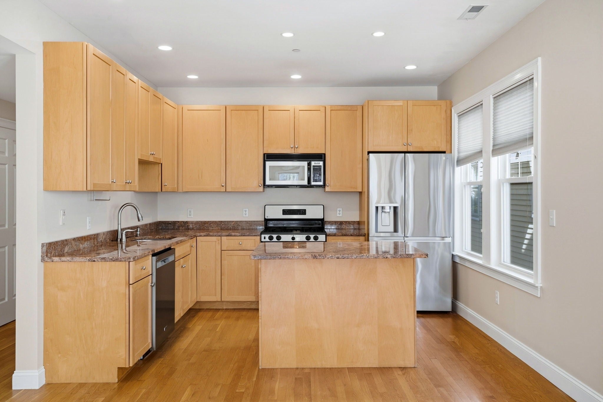 85-87 Francis St #3, Brookline, MA, 85-87 Francis St #3, Brookline, MA Photo #14
