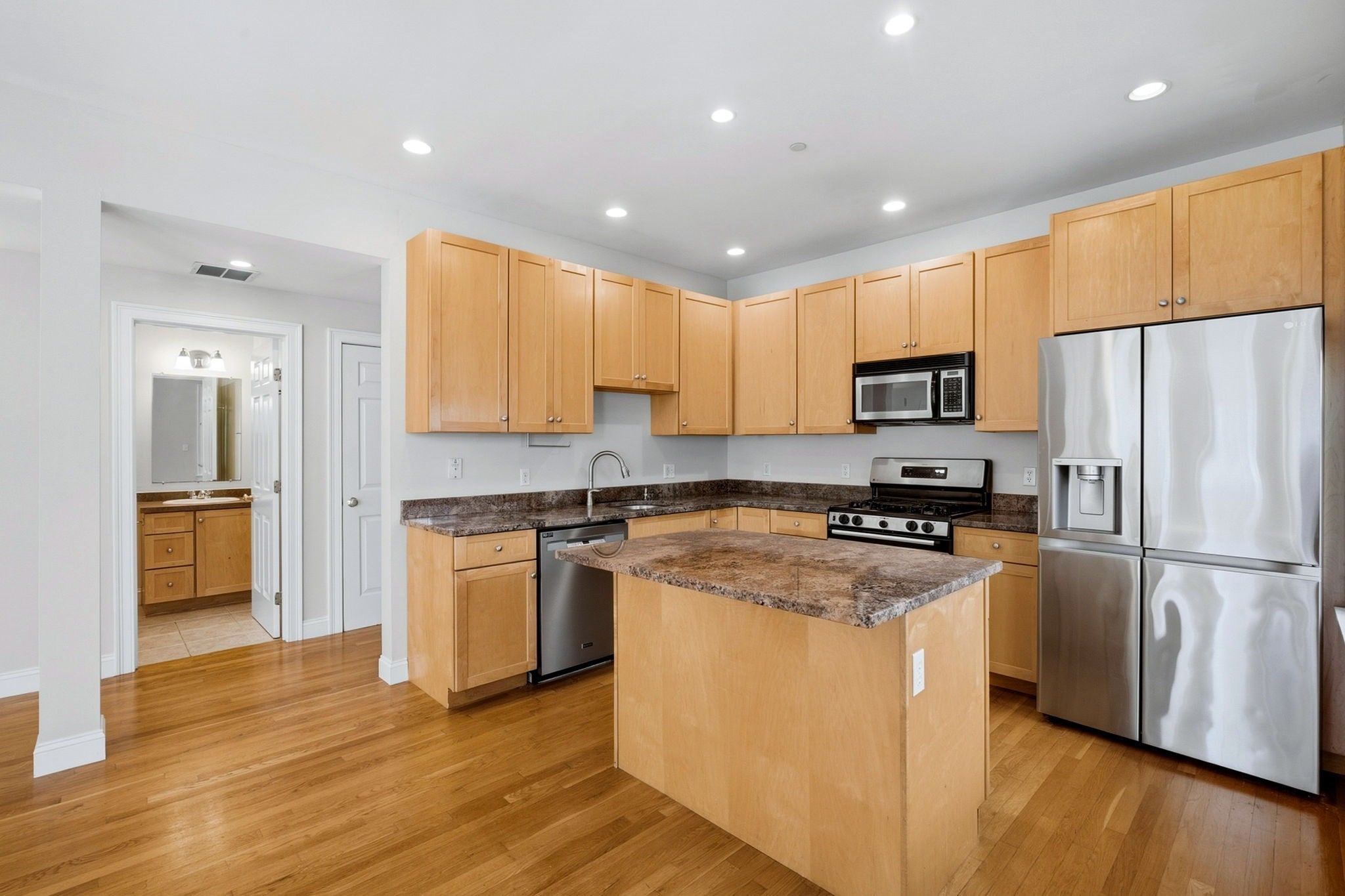 85-87 Francis St #3, Brookline, MA, 85-87 Francis St #3, Brookline, MA Photo #20