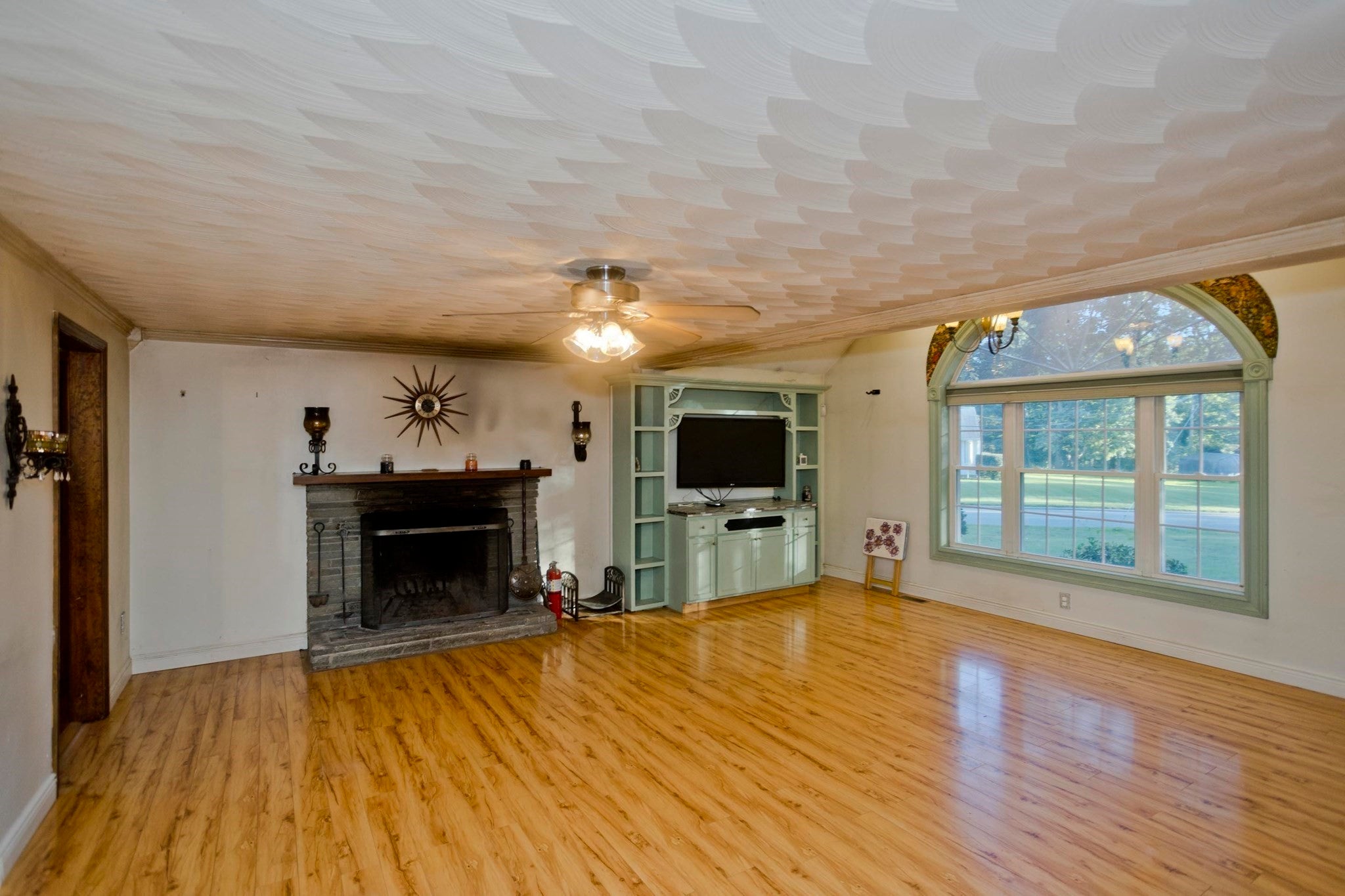 42 Glenn Dr, Wilbraham, MA Photo #6