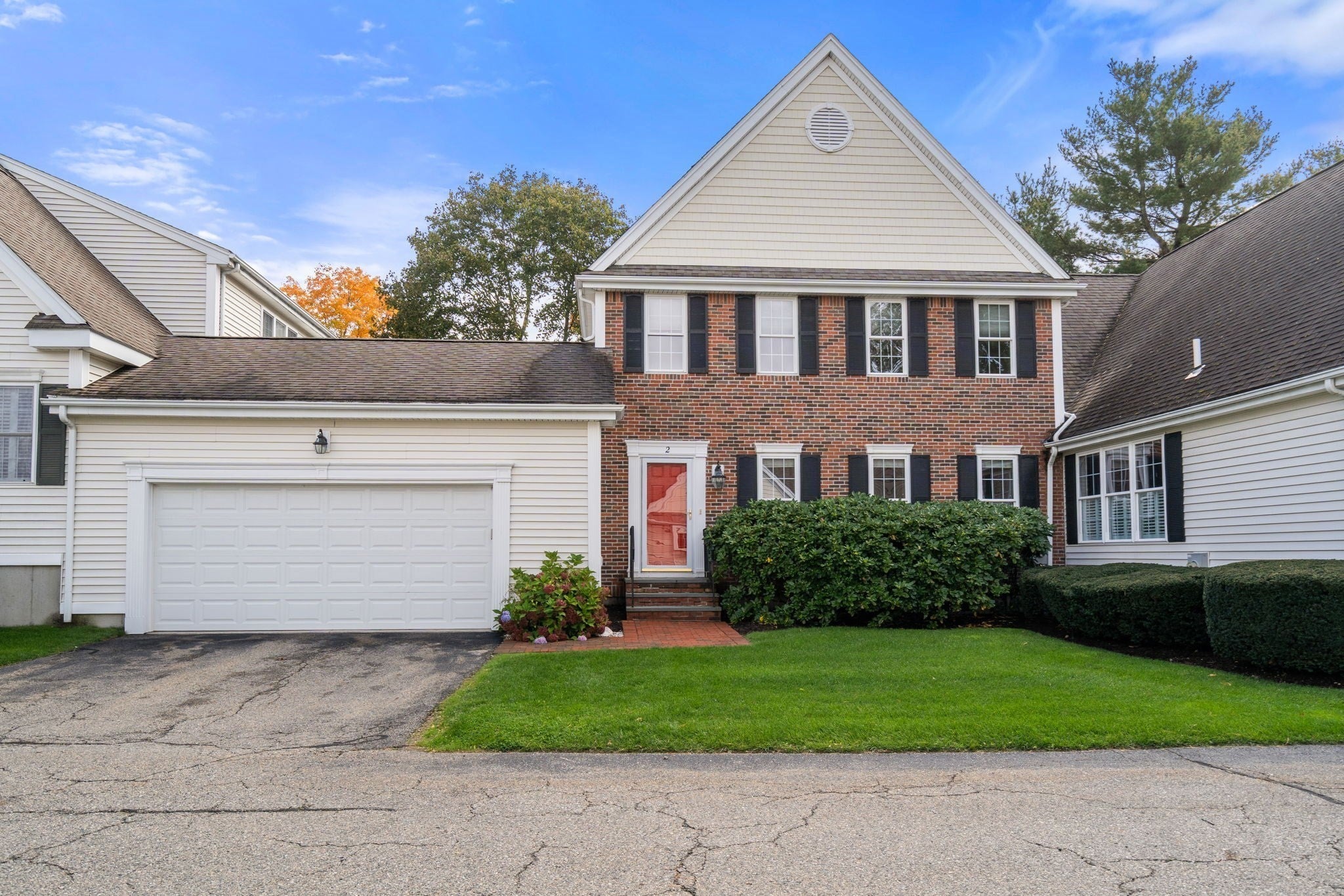 Photo of 2 Turtlebrook Way, Medfield, MA