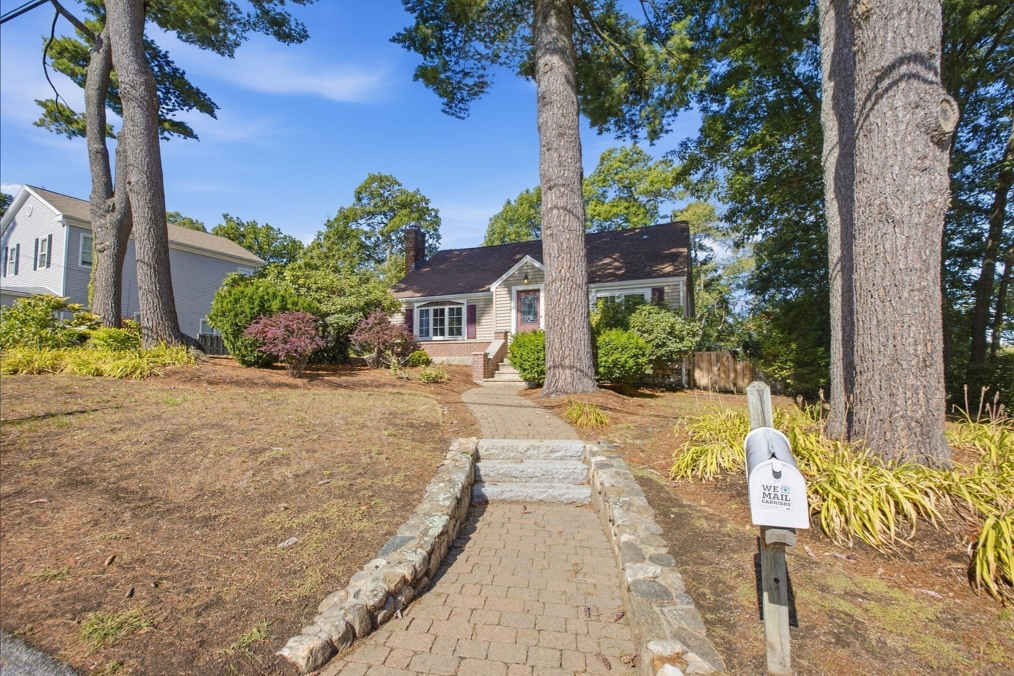1 Great Pines Ave, Burlington, MA Photo #2