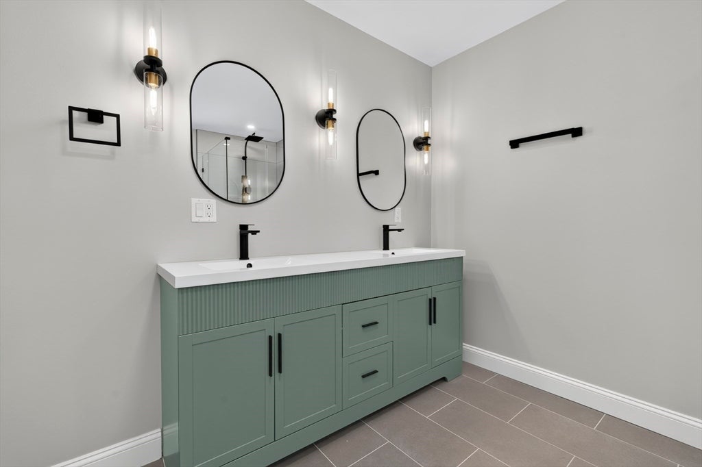 27 Rollins ST #A, Groveland, MA, 27 Rollins ST #A, Groveland, MA Photo #33