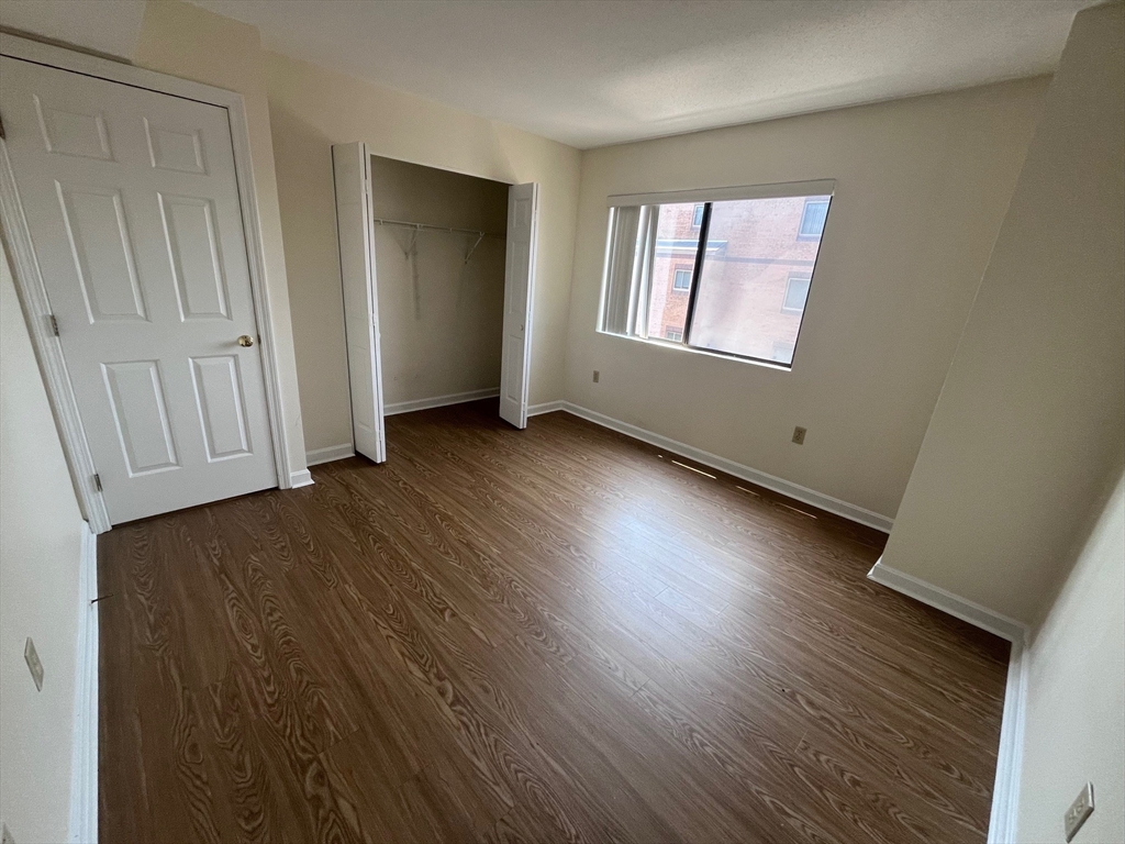 200 Locust St 608