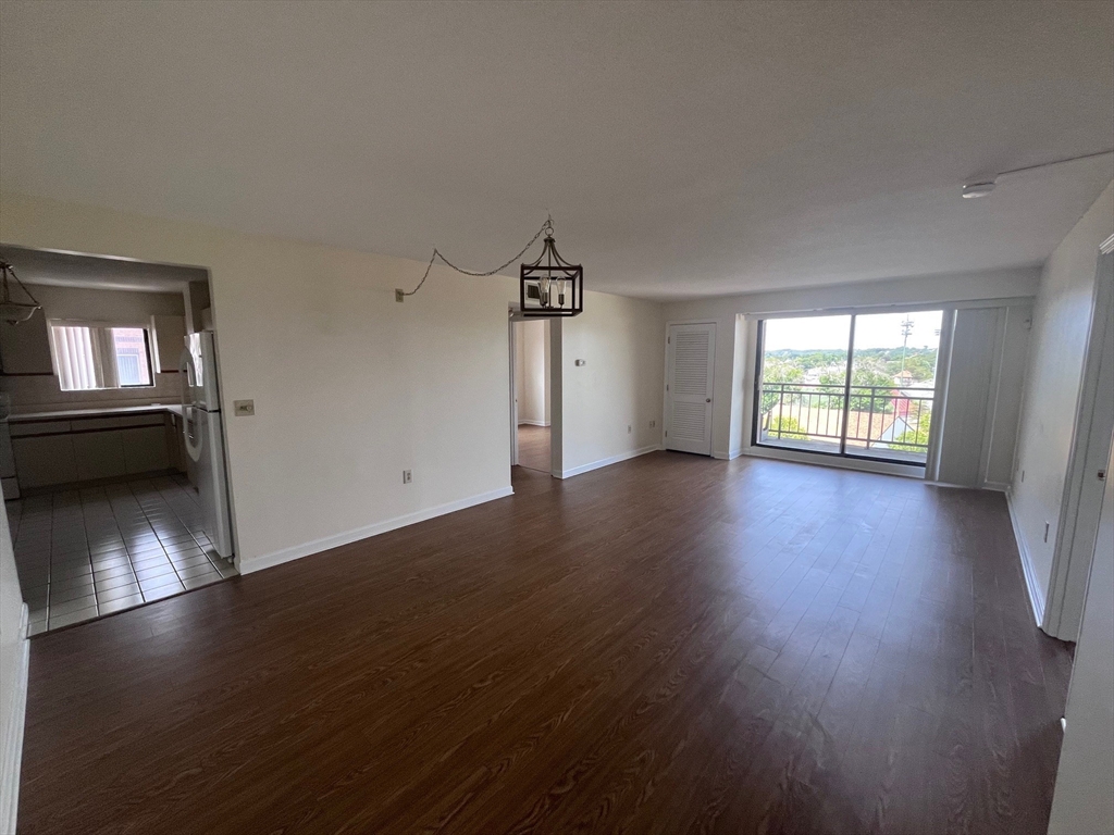 200 Locust St 608