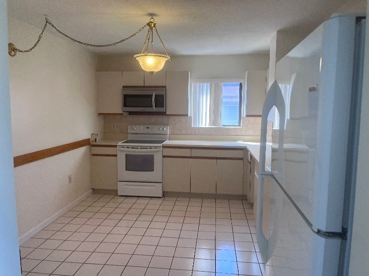 200 Locust St 608