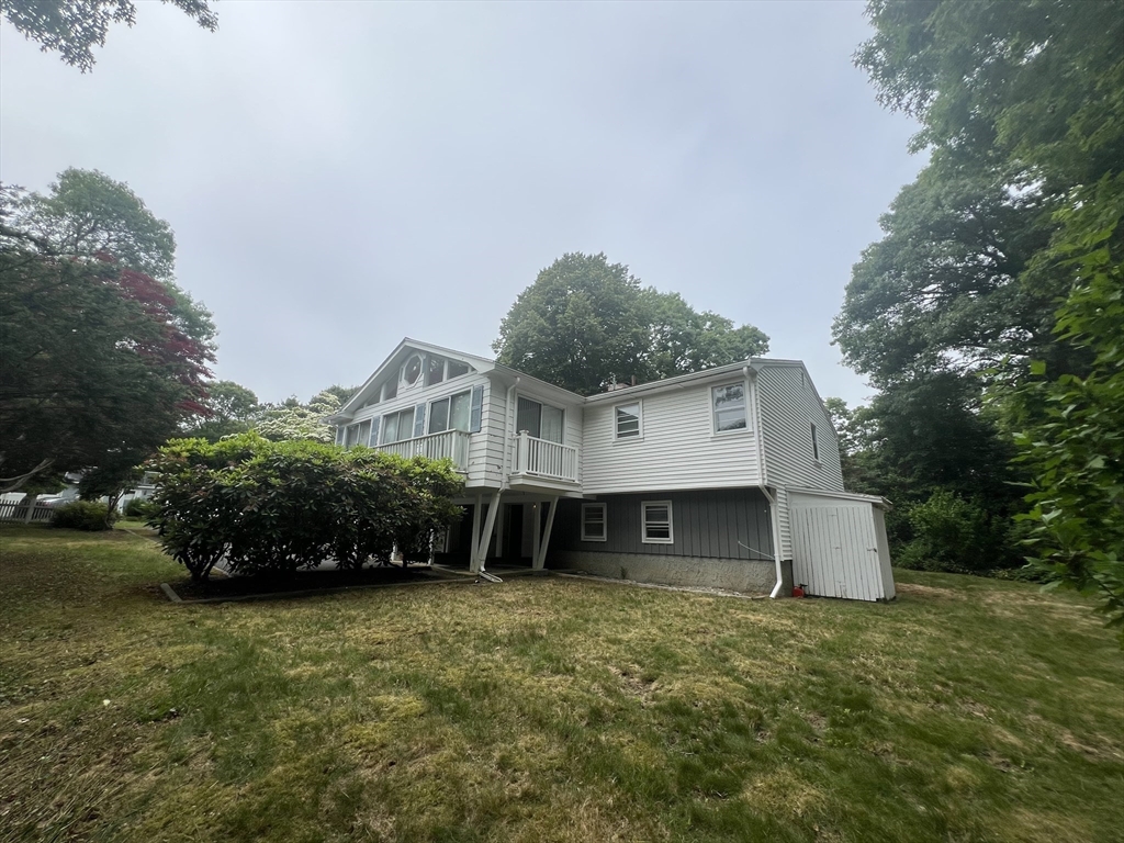18 Blueberry Ln