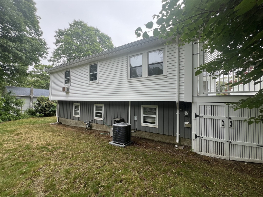 18 Blueberry Ln