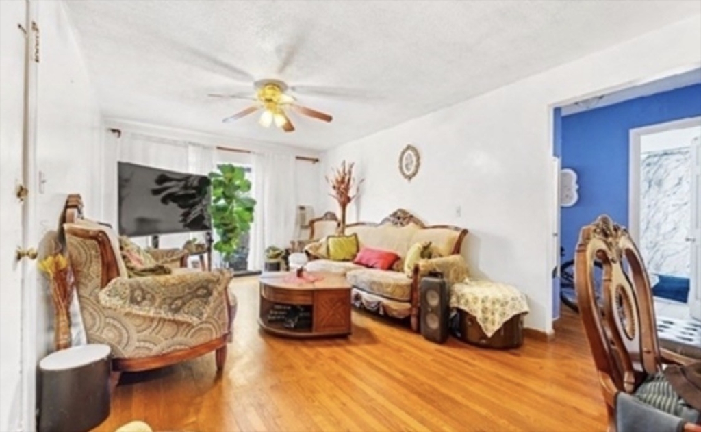 39 Crescent Ave 9