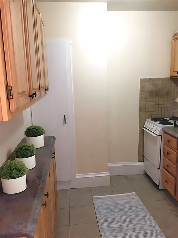 470 Beacon Street 8