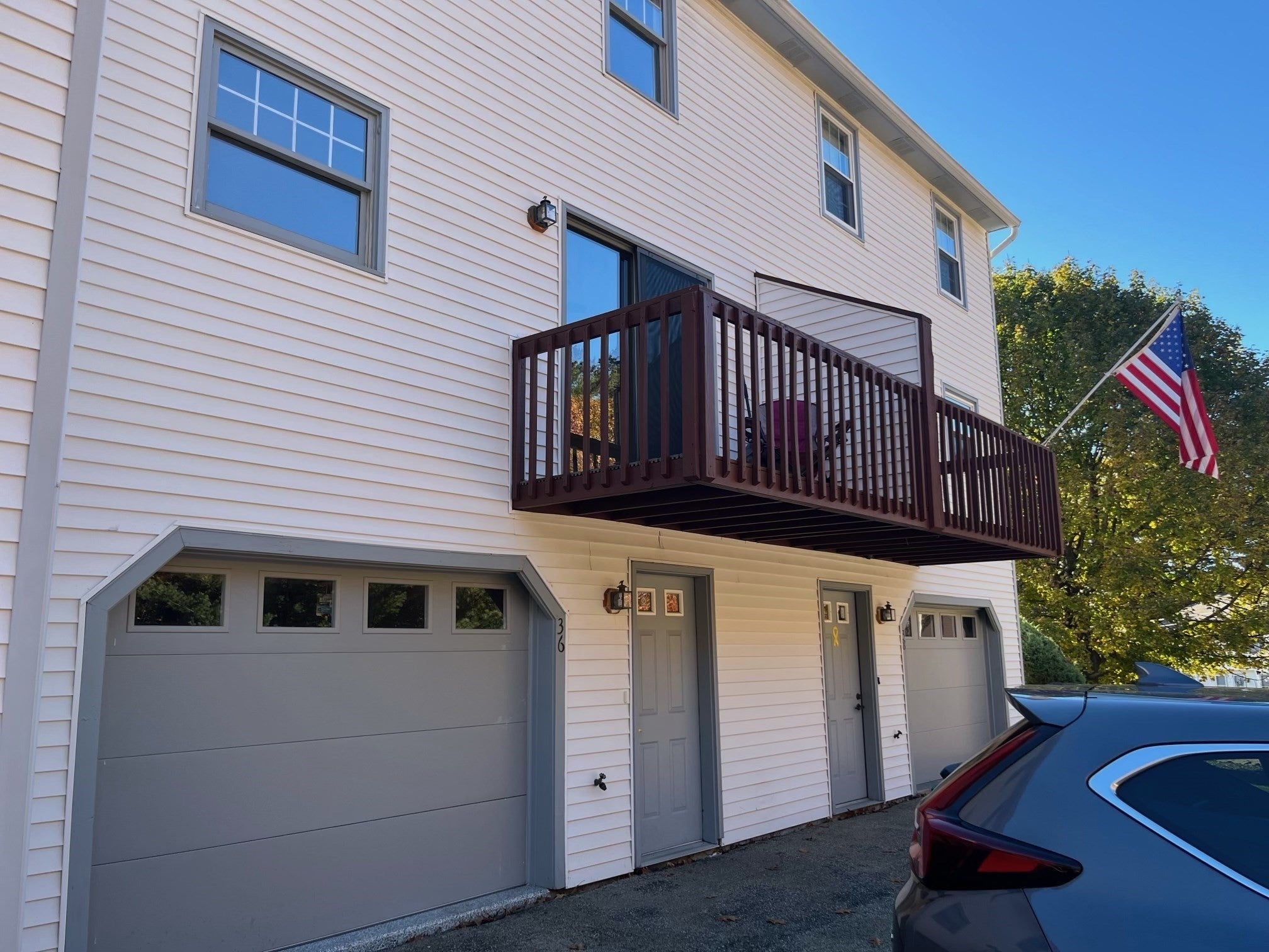Click for 36 Lochmere Ln, Nashua, NH slideshow Click for 36 Lochmere Ln, Nashua, NH slideshow