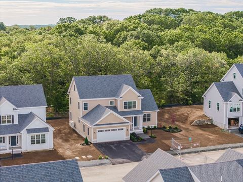 18 Strongwater Drive Salem MA 01970