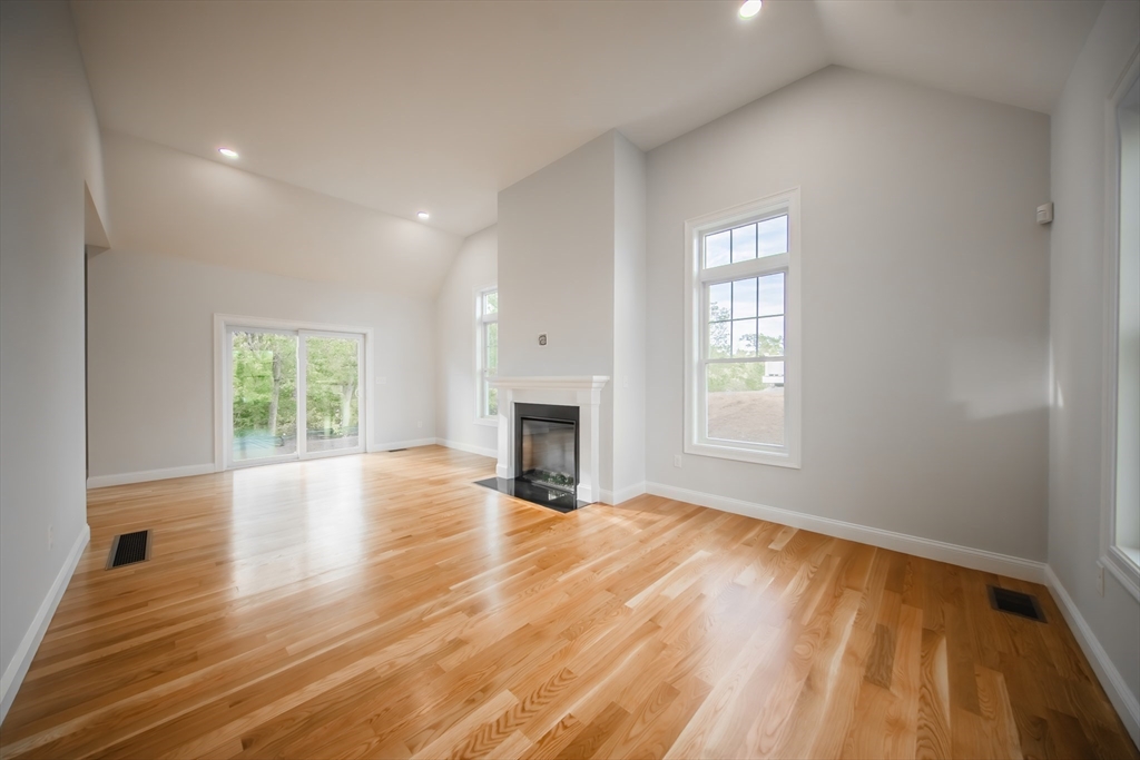 18 Strongwater Drive