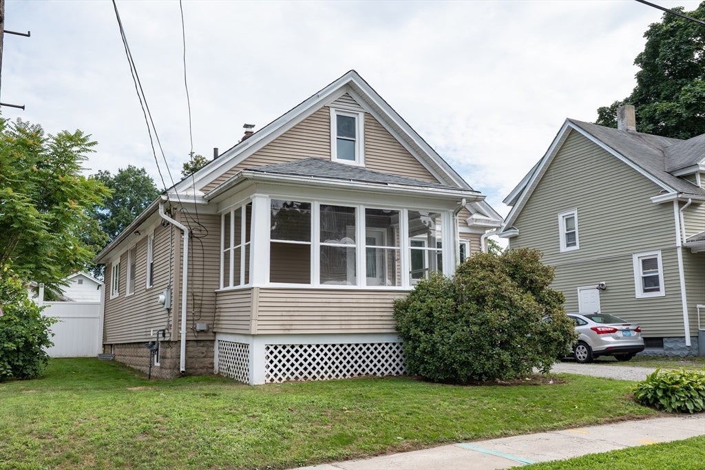 17 Bushwick Place, Springfield, MA, 17 Bushwick Place, Springfield, MA Photo #2