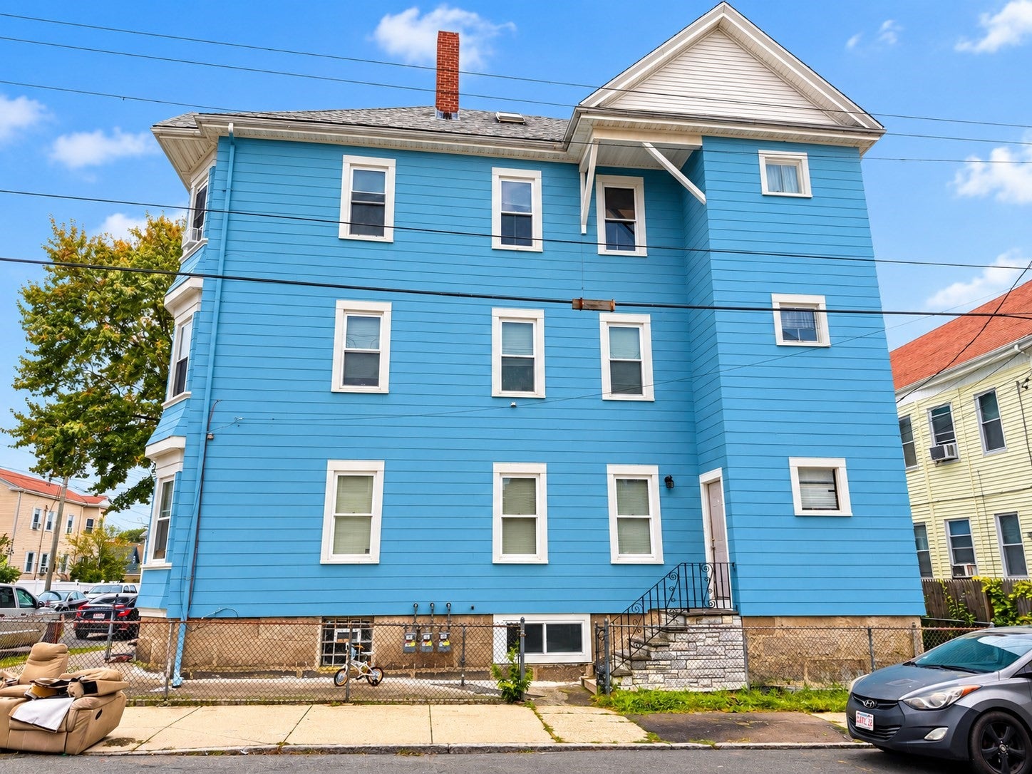 106 Richmond St