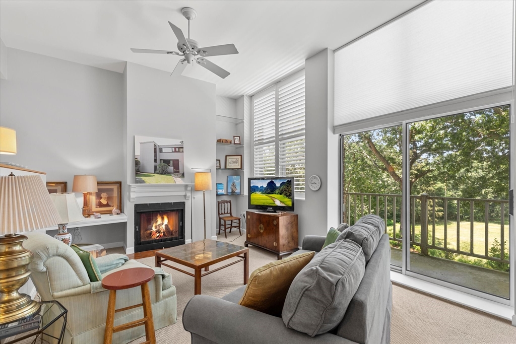100 Parks St 16