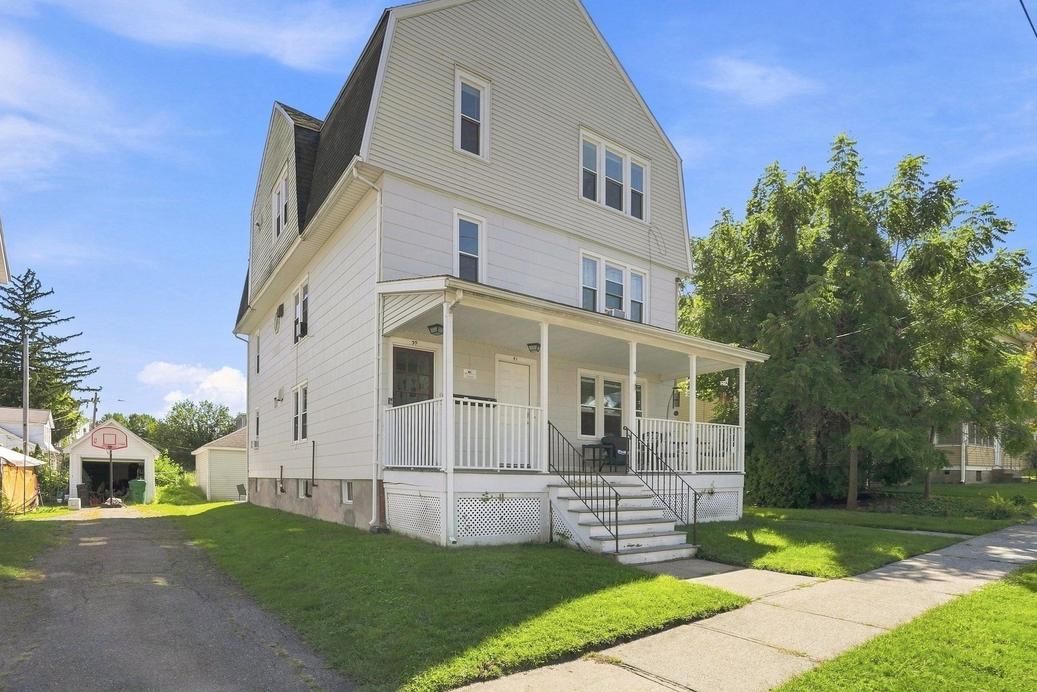 39 Bell St, Chicopee, MA, 39 Bell St, Chicopee, MA Photo #3