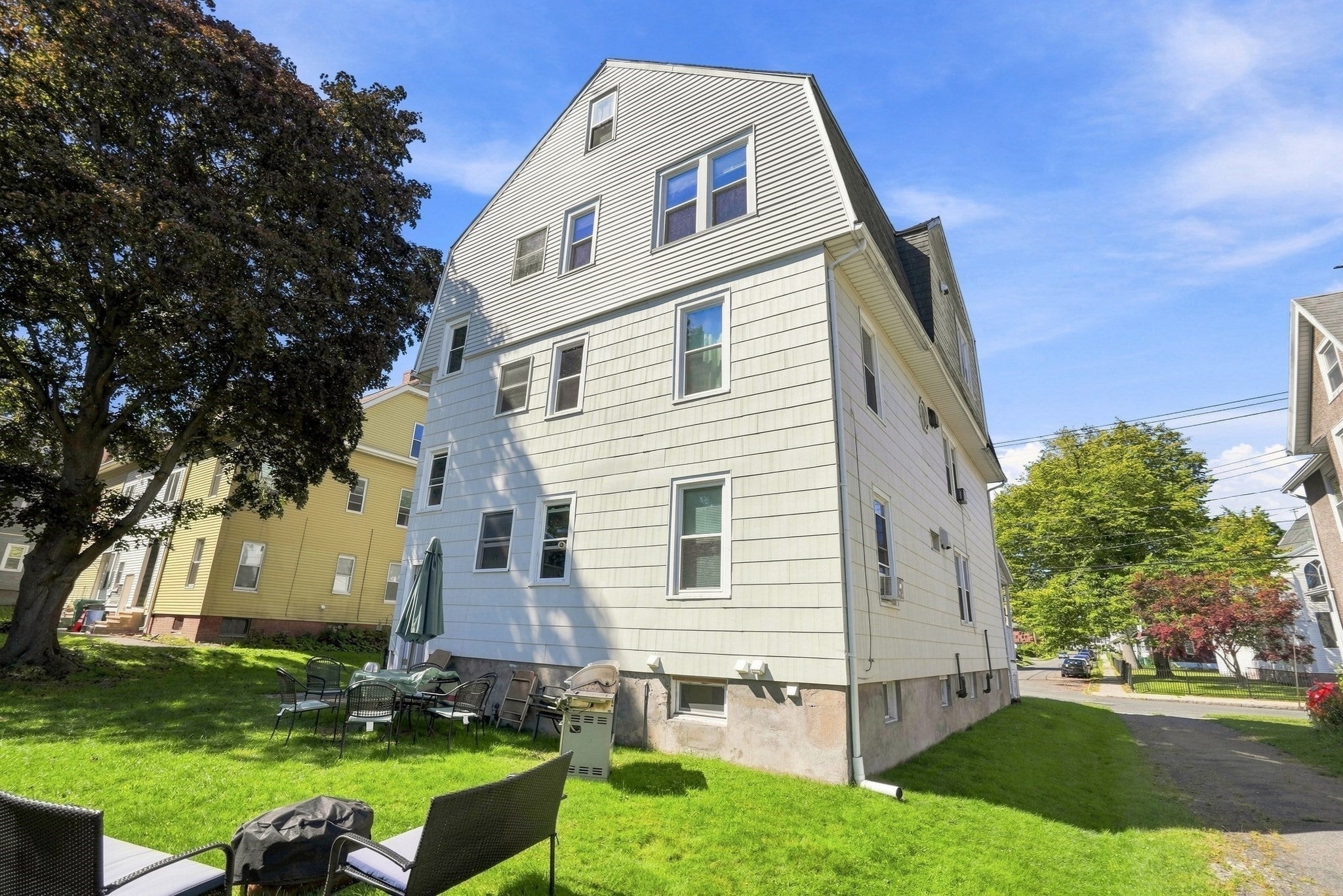 39 Bell St, Chicopee, MA, 39 Bell St, Chicopee, MA Photo #25