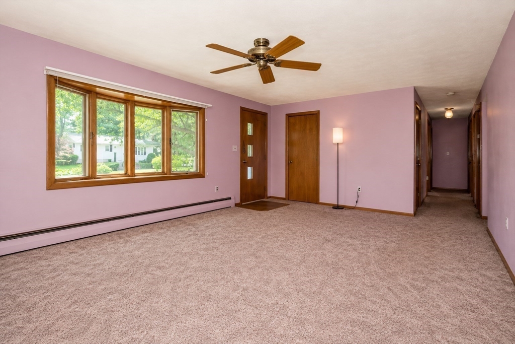 33 Daniel Dr.