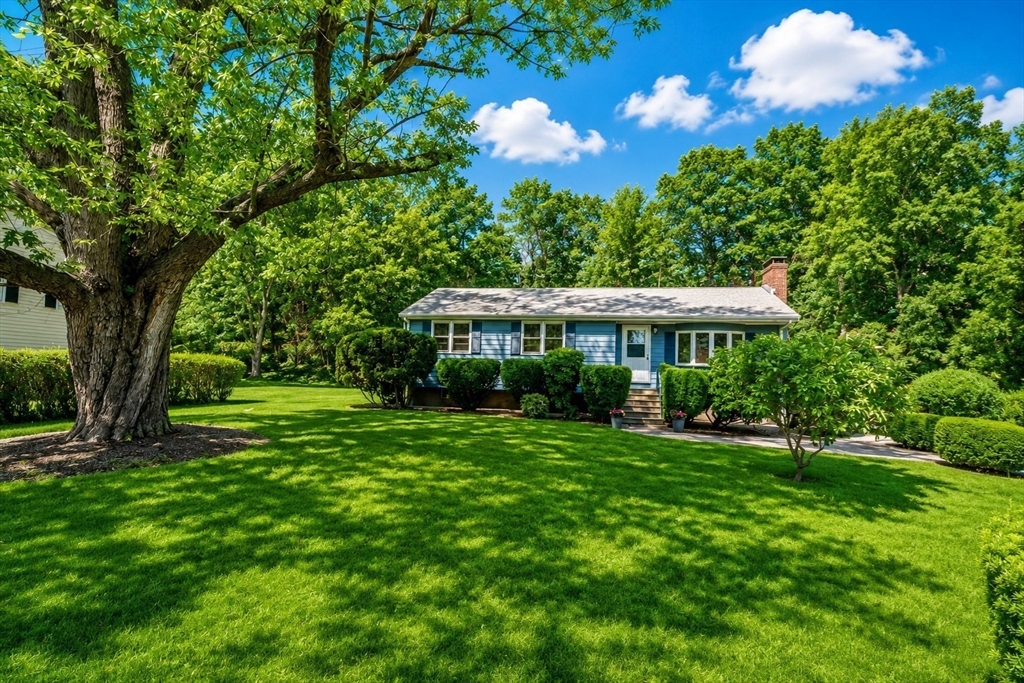 33 Daniel Dr.