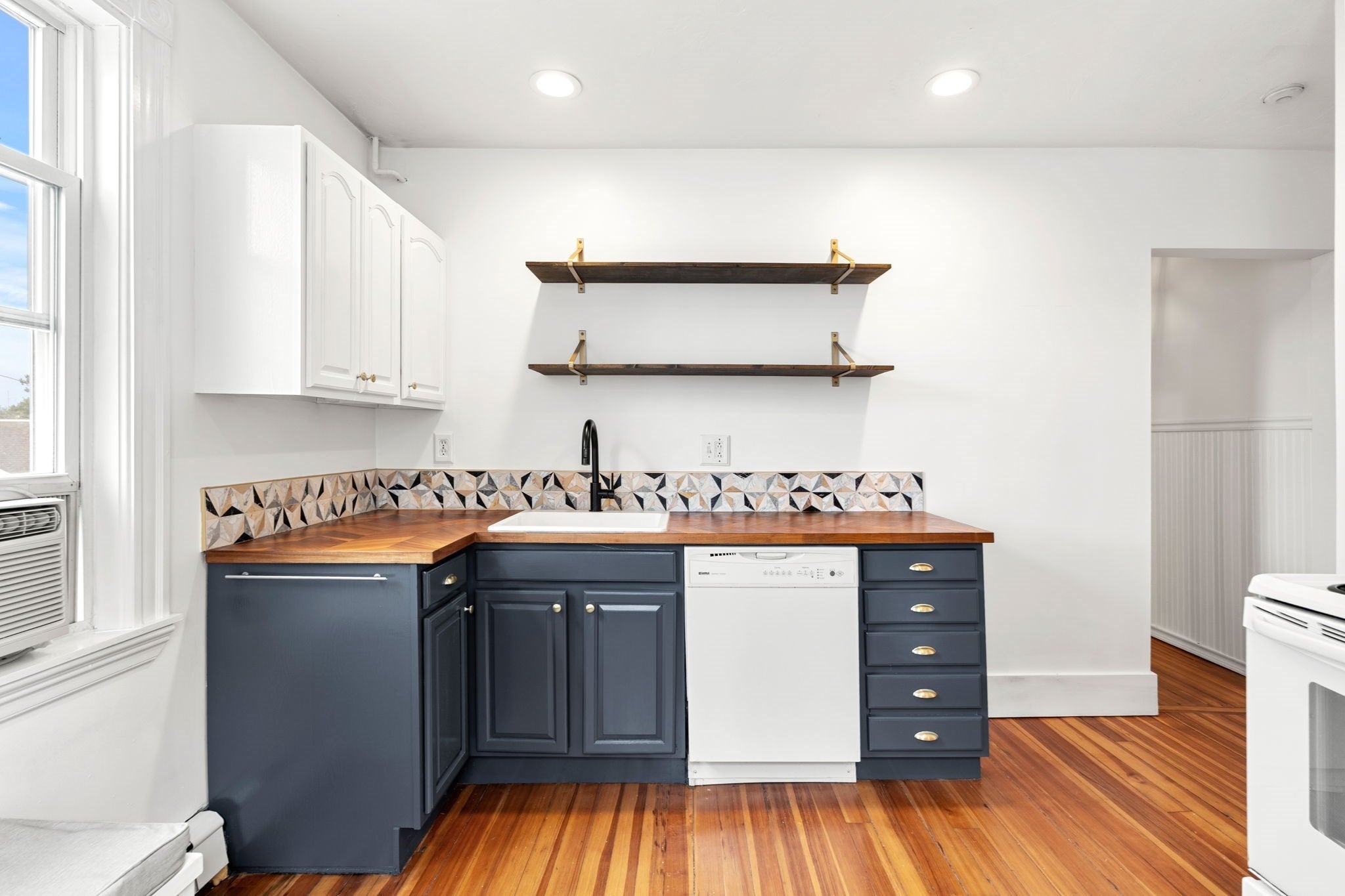 401 Cabot St #4, Beverly, MA, 401 Cabot St #4, Beverly, MA Photo #6
