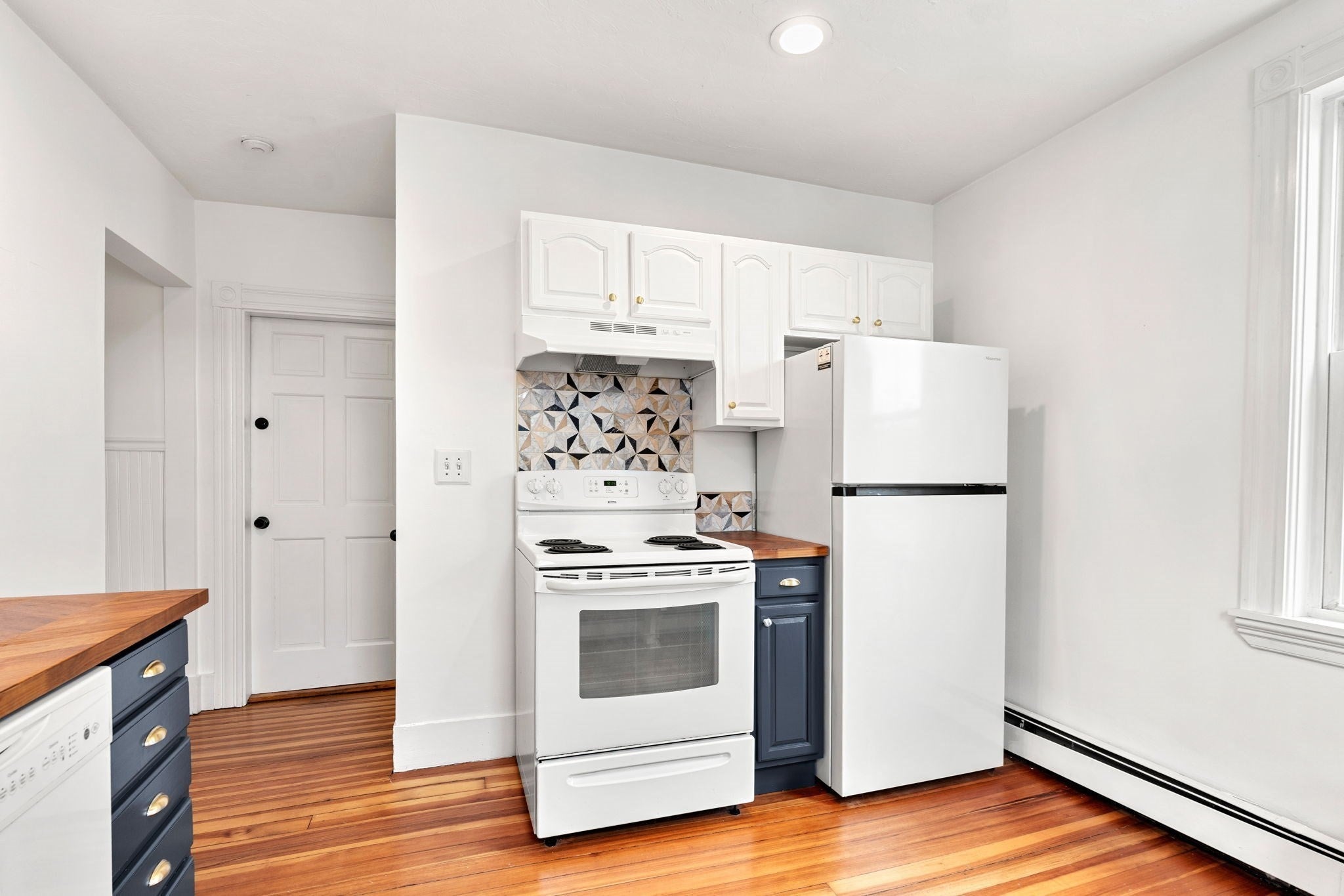 401 Cabot St #4, Beverly, MA, 401 Cabot St #4, Beverly, MA Photo #9