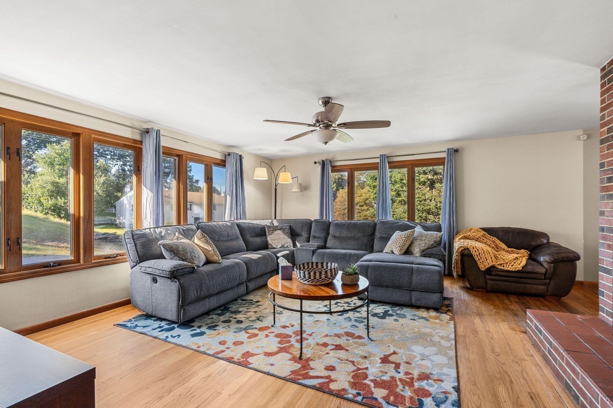 25 Belli Ave