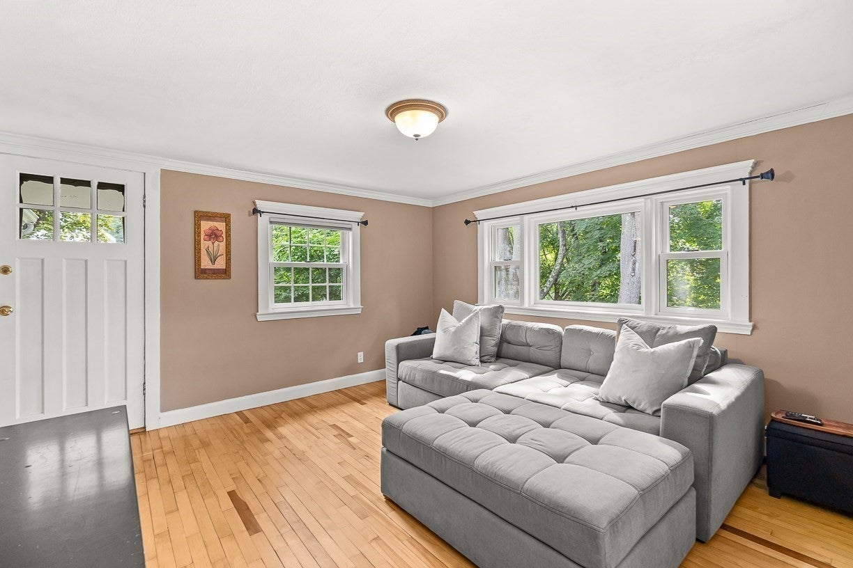 8 Moore Road, Westford, MA Photo #15