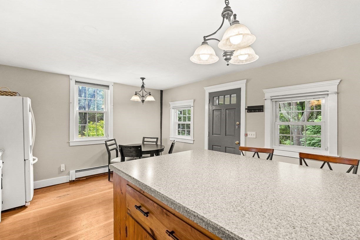 8 Moore Road, Westford, MA Photo #10