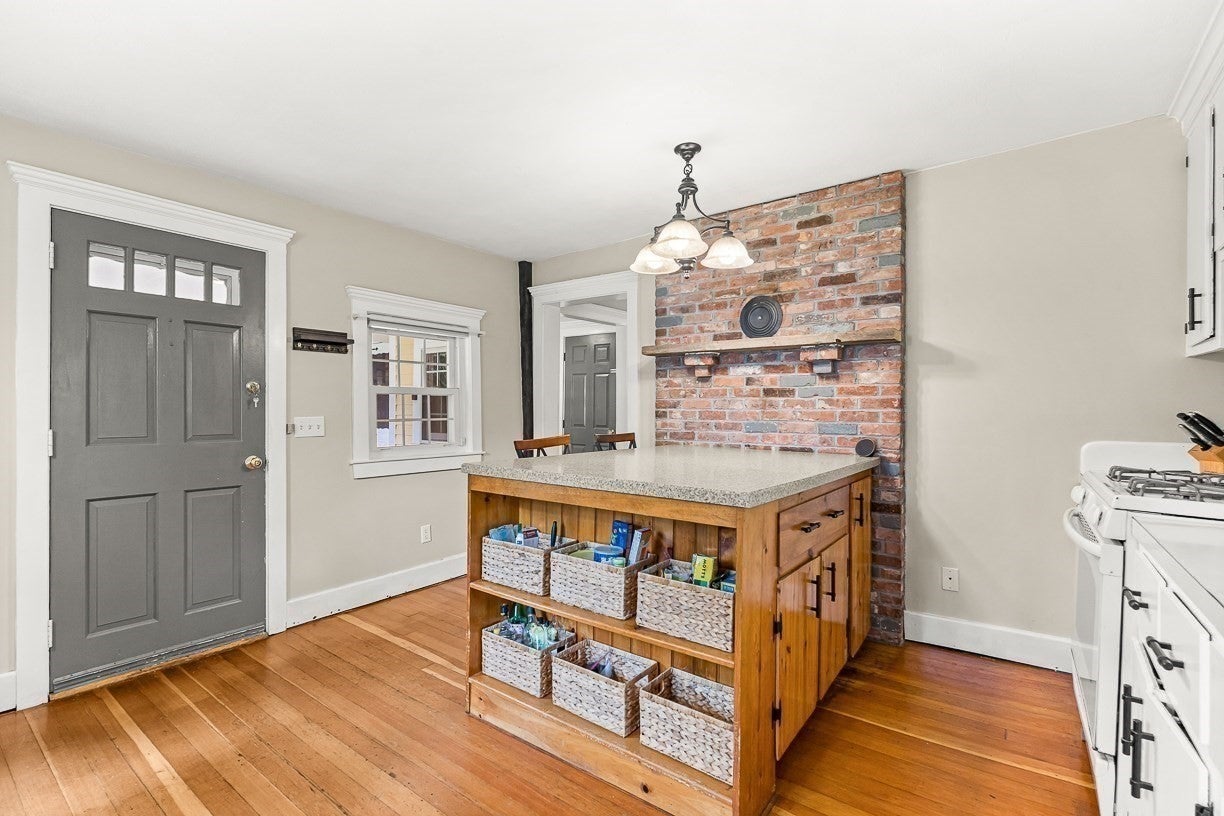 8 Moore Road, Westford, MA Photo #12