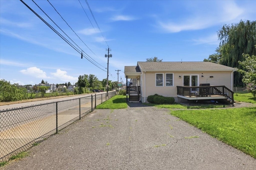 1033 Rodman St, Fall River, MA, 1033 Rodman St, Fall River, MA Photo #5