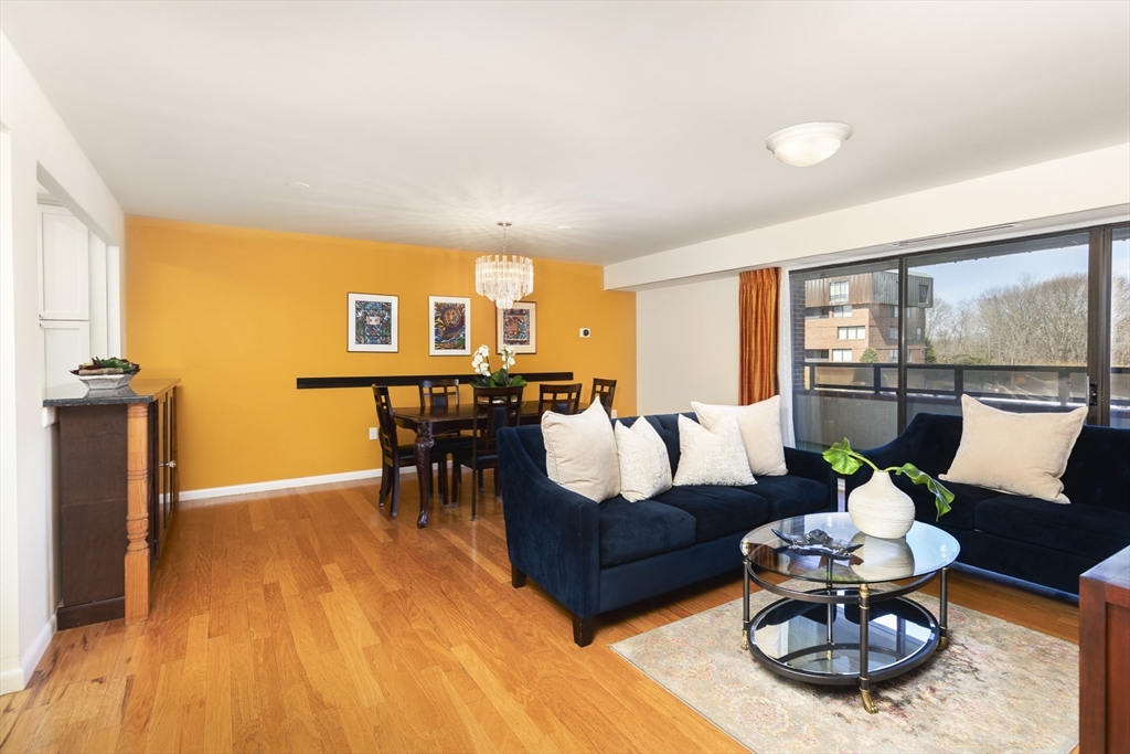 402 Paradise Rd 2E