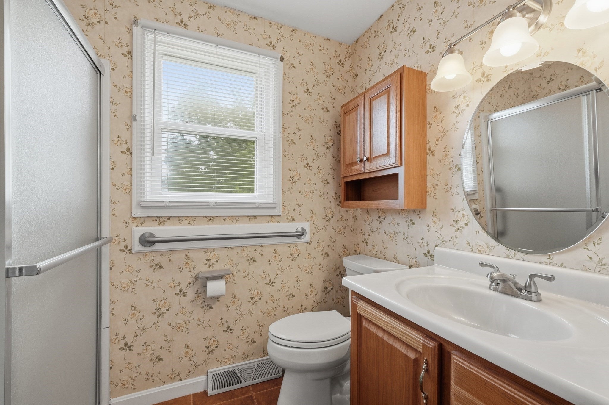 1966 Highland Ave, Fall River, MA, 1966 Highland Ave, Fall River, MA Photo #12