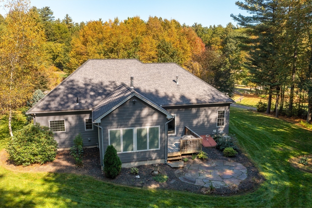 10 Golden Cir