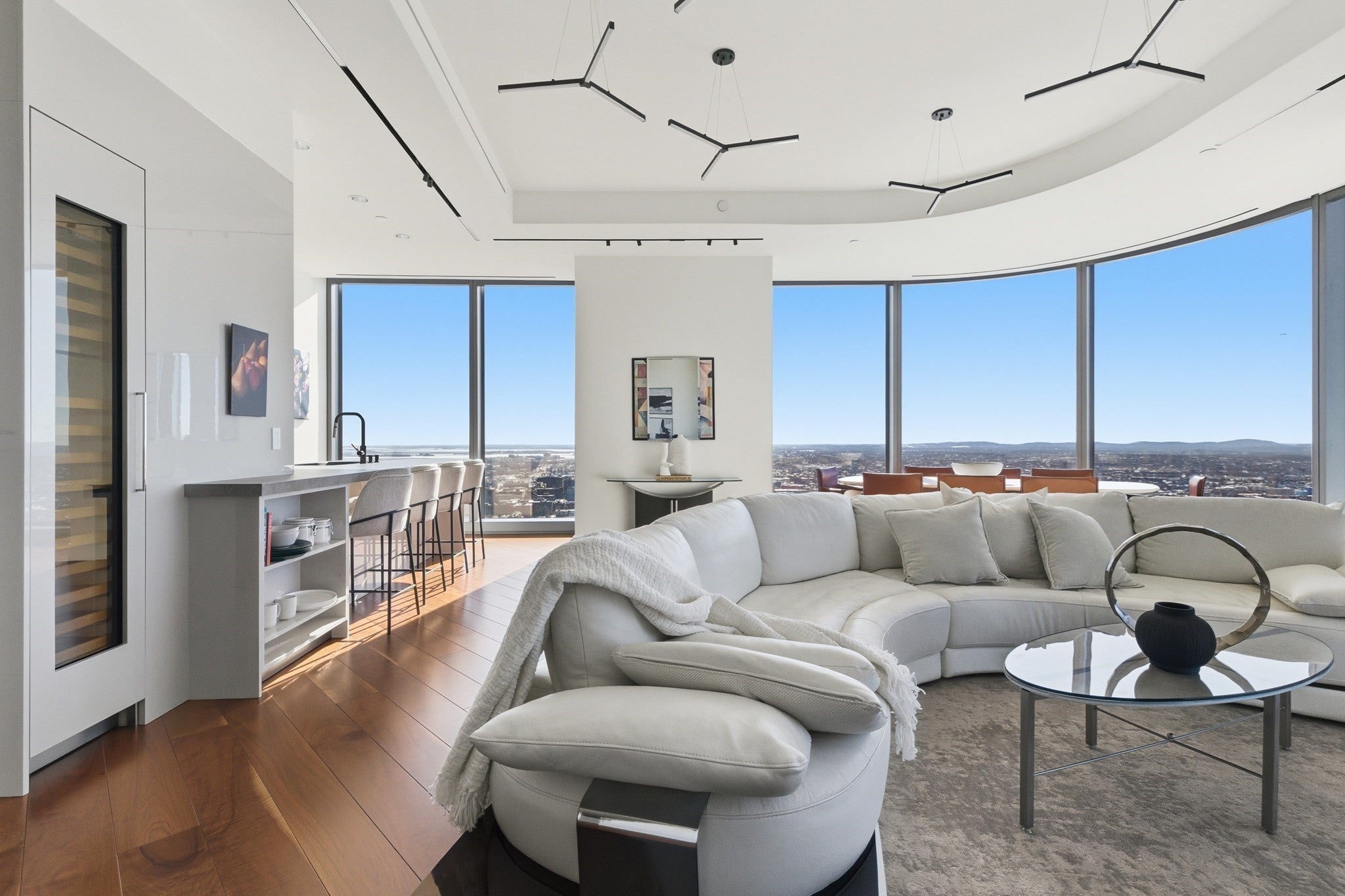 1 Dalton St