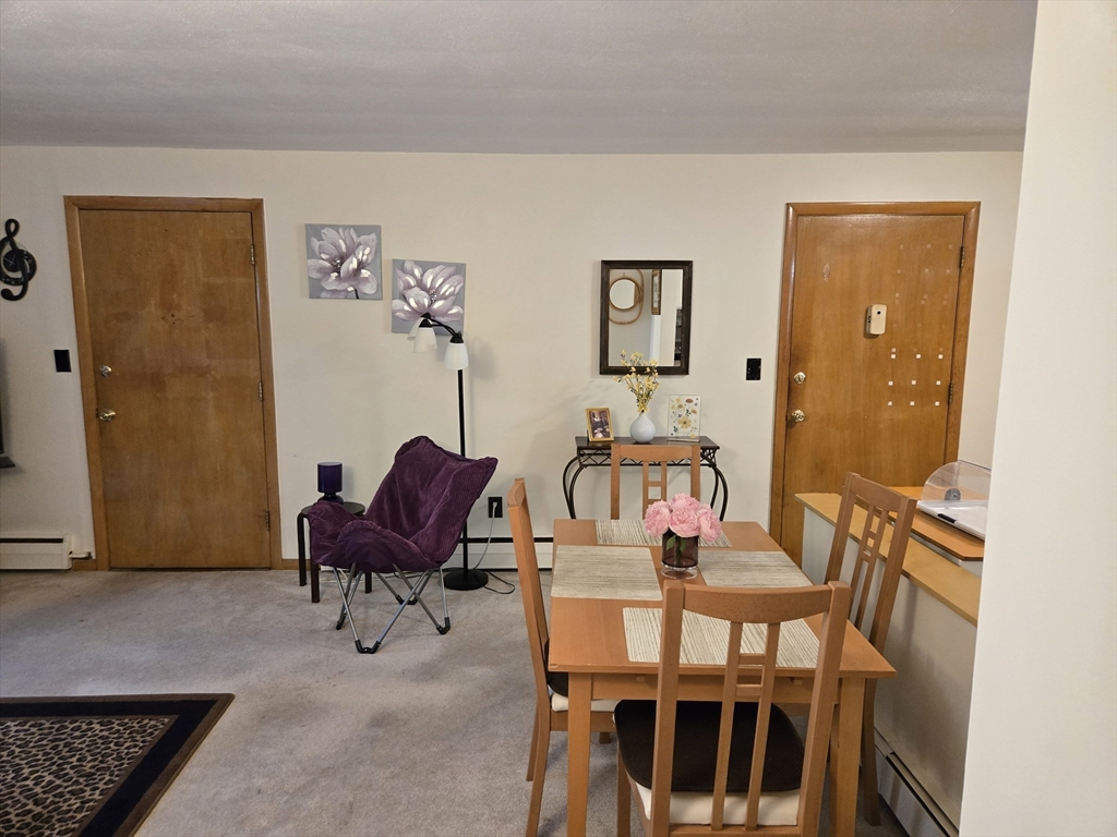 82 Lionel Ave B