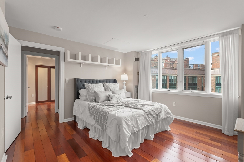 10 Rogers St #PH19, Cambridge, MA Photo #14