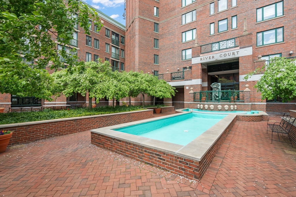 10 Rogers St #PH19, Cambridge, MA Photo #33