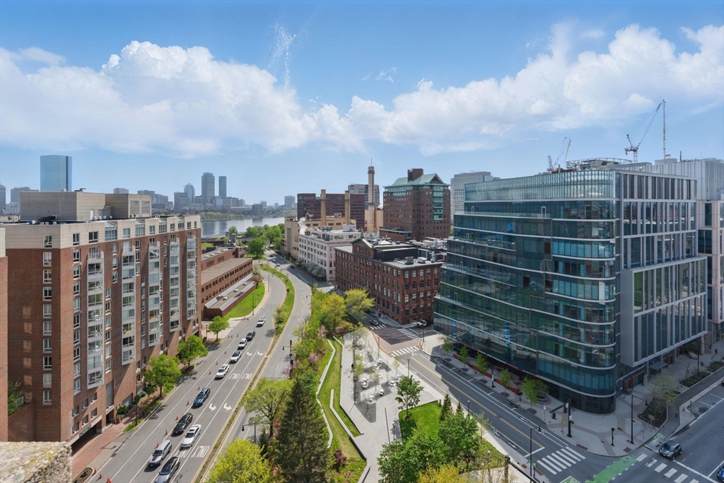 10 Rogers St #PH19, Cambridge, MA Photo #40