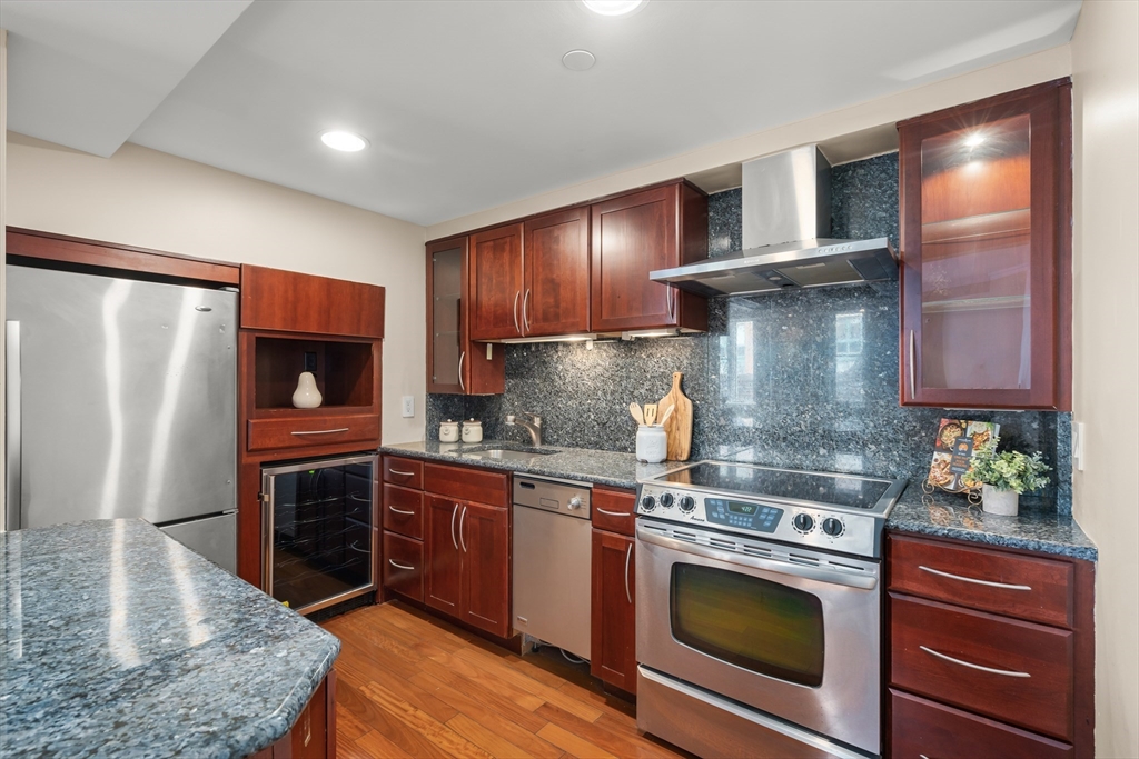 10 Rogers St #PH19, Cambridge, MA Photo #11