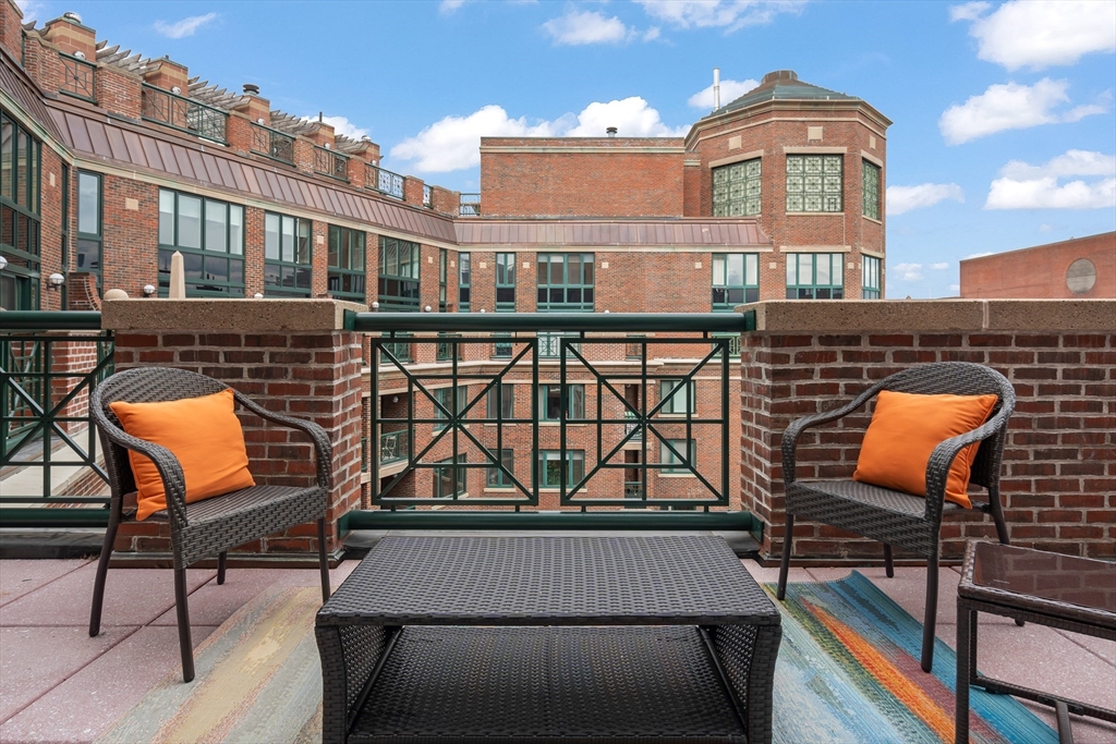 10 Rogers St #PH19, Cambridge, MA Photo #26