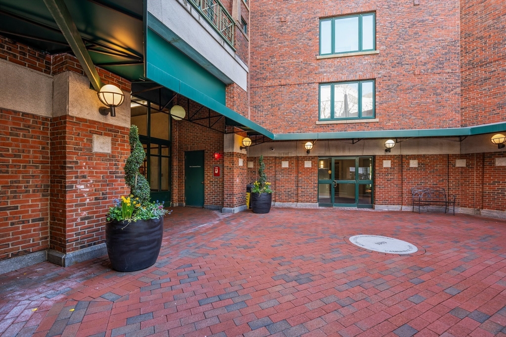 10 Rogers St #PH19, Cambridge, MA Photo #41