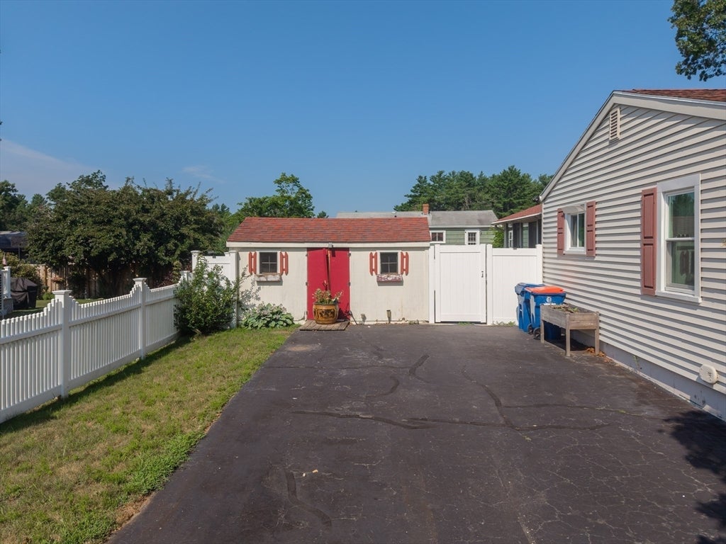 56 Blueberry Ter, New Bedford, MA, 56 Blueberry Ter, New Bedford, MA Photo #3