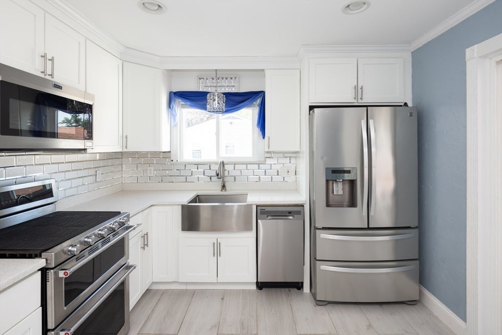 56 Blueberry Ter, New Bedford, MA, 56 Blueberry Ter, New Bedford, MA Photo #21